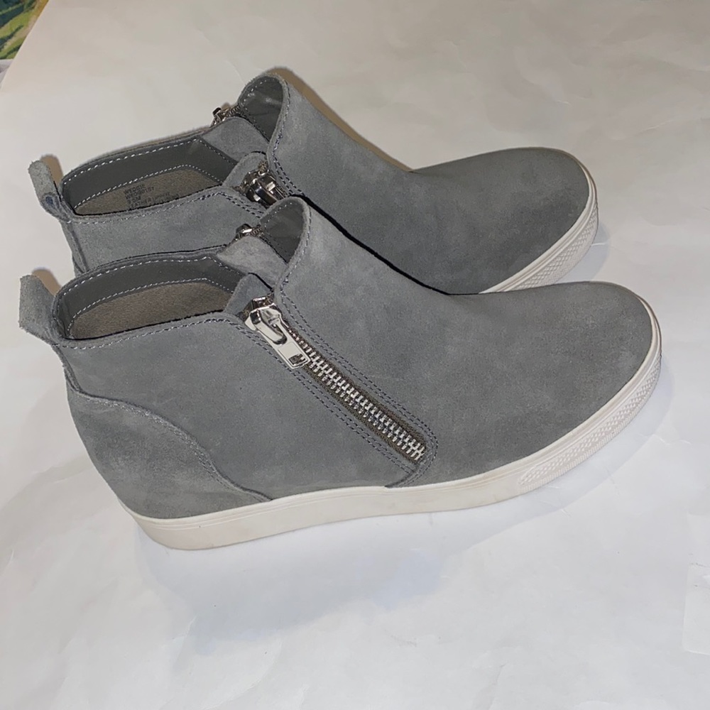 Steve Madden high heel sneakers